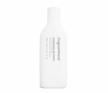 O&M Conquer Blonde Silver Shampoo 250ml - Trendz Studio