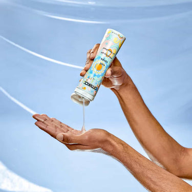 AMIKA Curl Corps Enhancing Gel Define, protect, and boost your curls with AMIKA Curl Corps Enhancing Gel